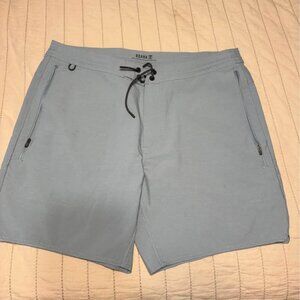 Men's Roark Layover Trail Short, NWOT, Size 36, Light Blue